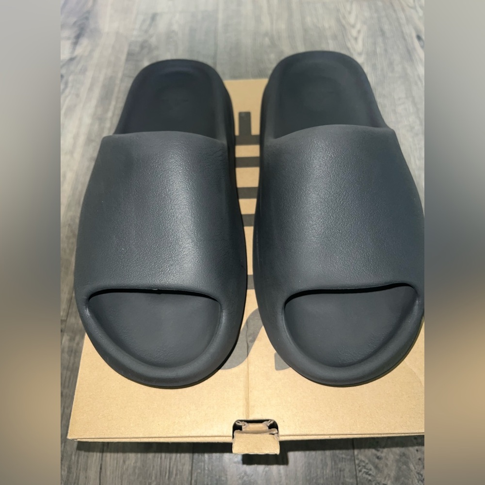 Yeezy Slide Onyx